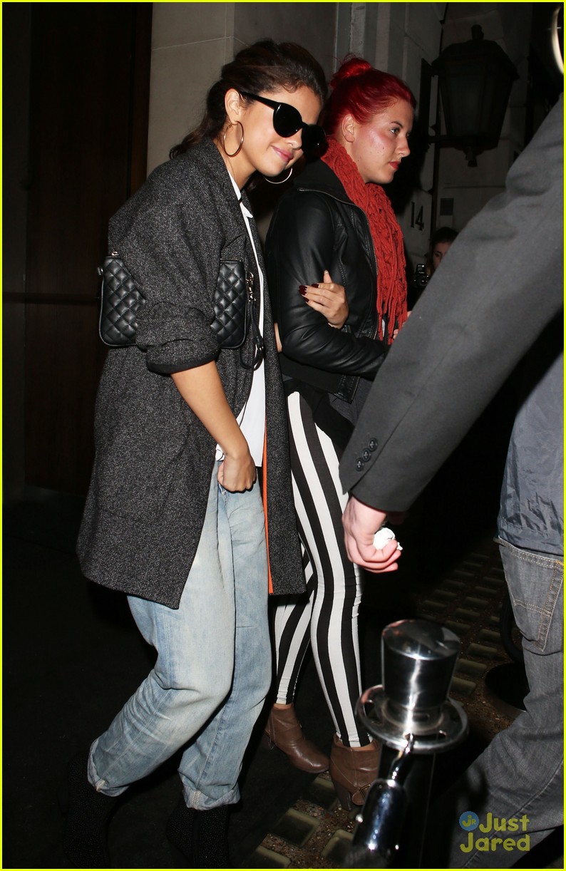 Selena Gomez: Nobu Night Out in London | Photo 595934 - Photo Gallery