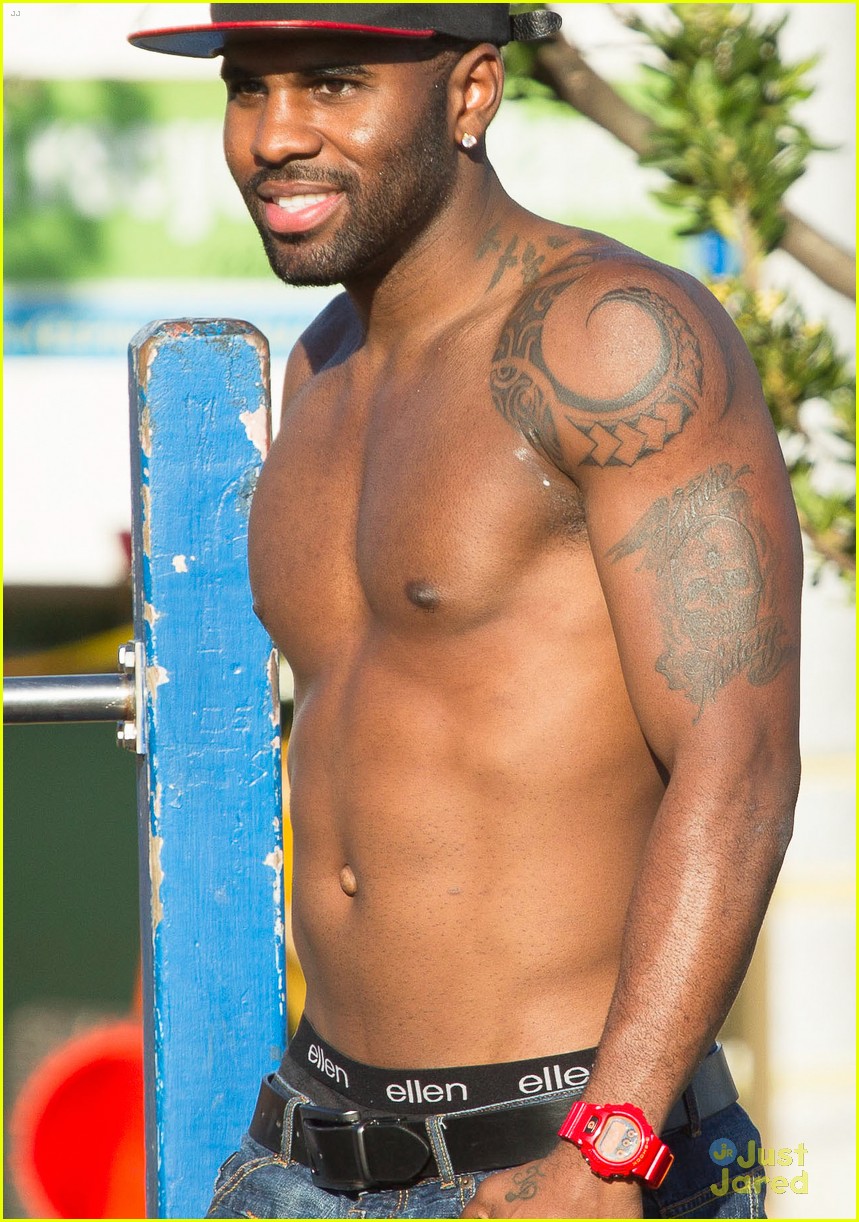 Jason derulo shirtless