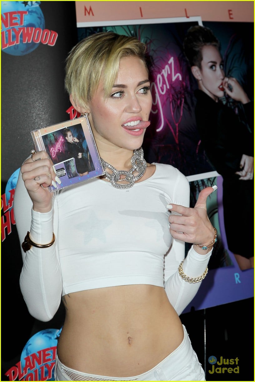 Miley Cyrus Bangerz Promo In Nyc Photo 606097 Photo Gallery Just Jared Jr 2718