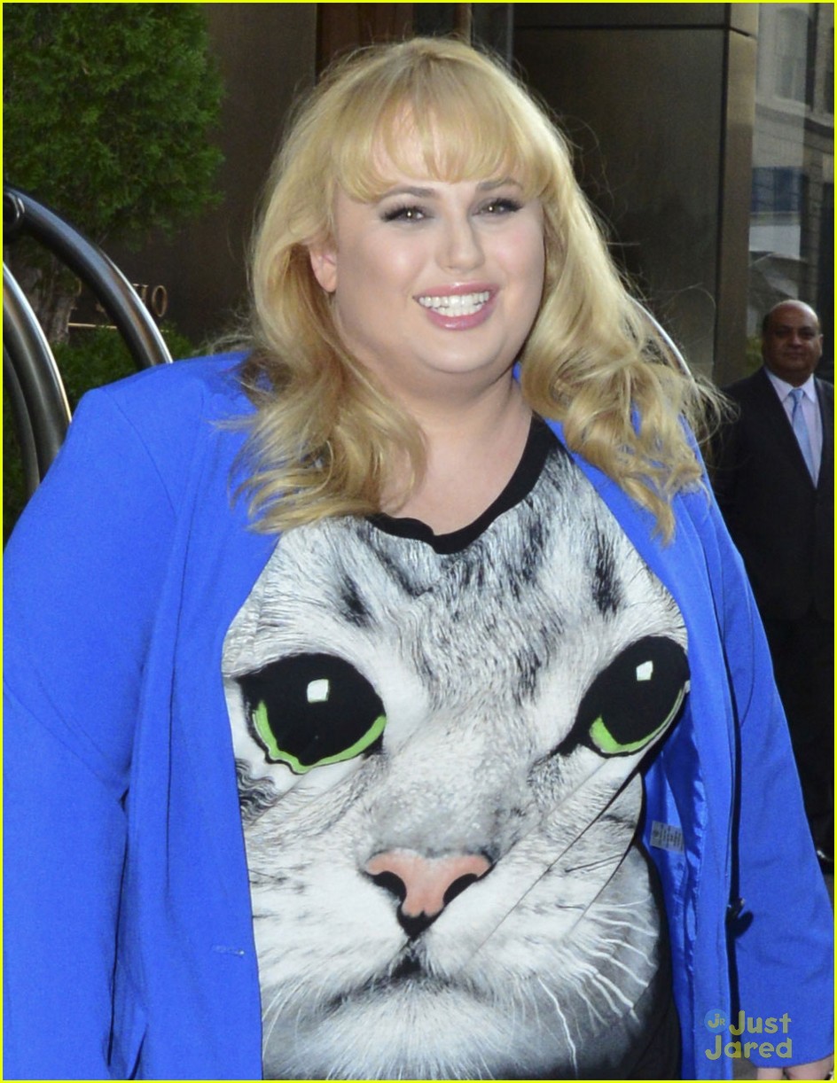 Rebel Wilson Steps Out Ahead Of Super Fun Night Premiere Photo 603661 Photo Gallery Just 3434