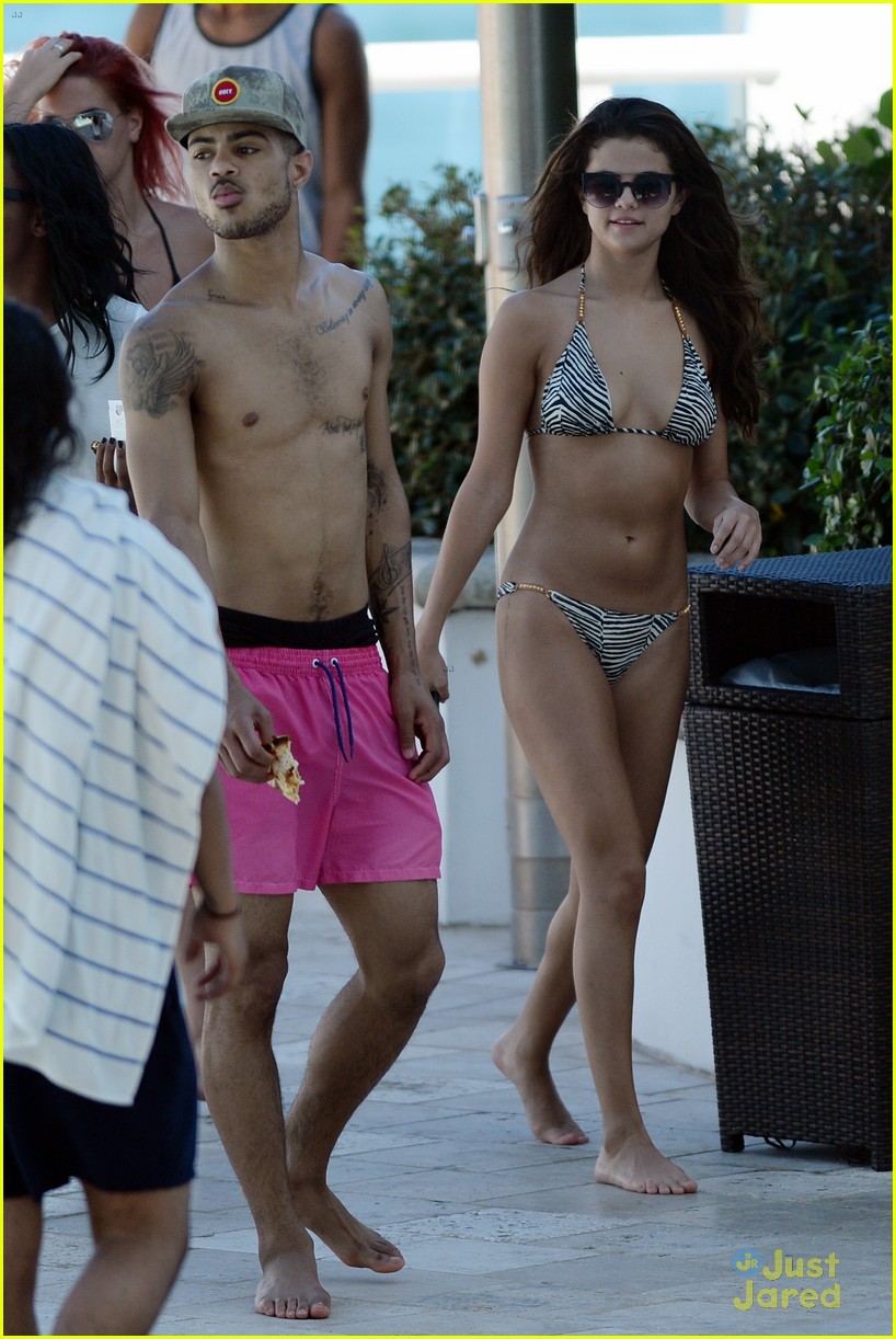 Im selena bikini gomez Selena Gomez