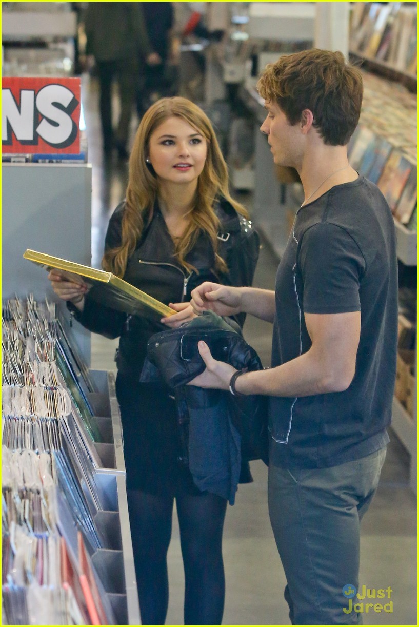 Stefanie Scott: Amoeba Music Stop with Spencer Sutherland! | Photo