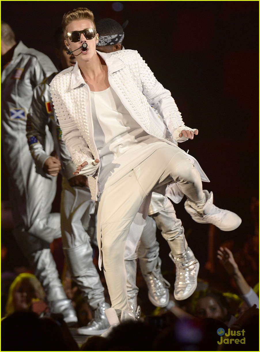 Justin Bieber Brisbane 'Believe' Concert Pics! Photo 622200 Photo