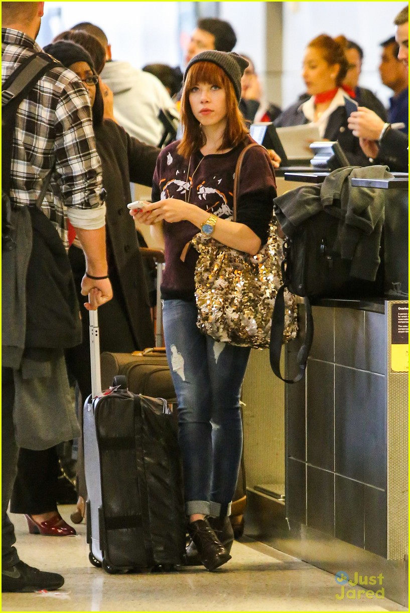 Carly Rae Jepsen: Birthday Trip to Paris! | Photo 620194 - Photo