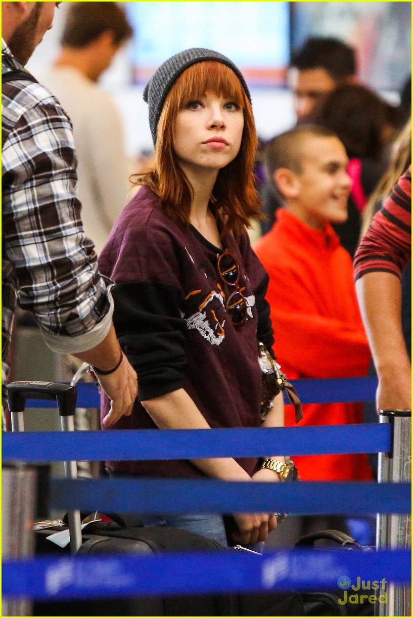 Full Sized Photo of carly rae jepsen birthday trip to paris 11 | Carly