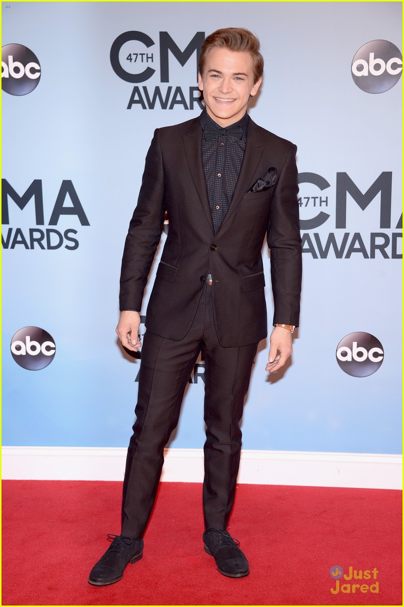 Hunter Hayes: CMA Awards 2013 Red Carpet & Performance! | Photo 614890 ...