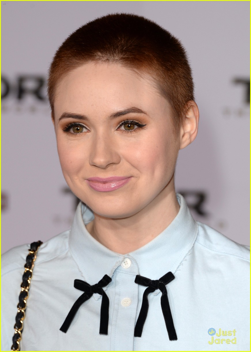 Full Sized Photo of karen gillan thor premiere la 01 | Karen Gillan