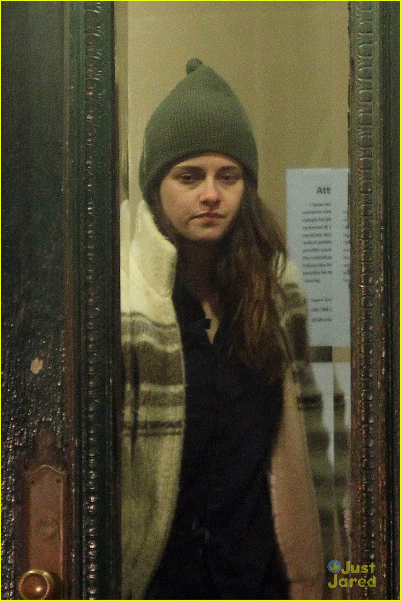 Kristen Stewart & Robert Pattinson Meet Up in Beverly Hills? | Photo