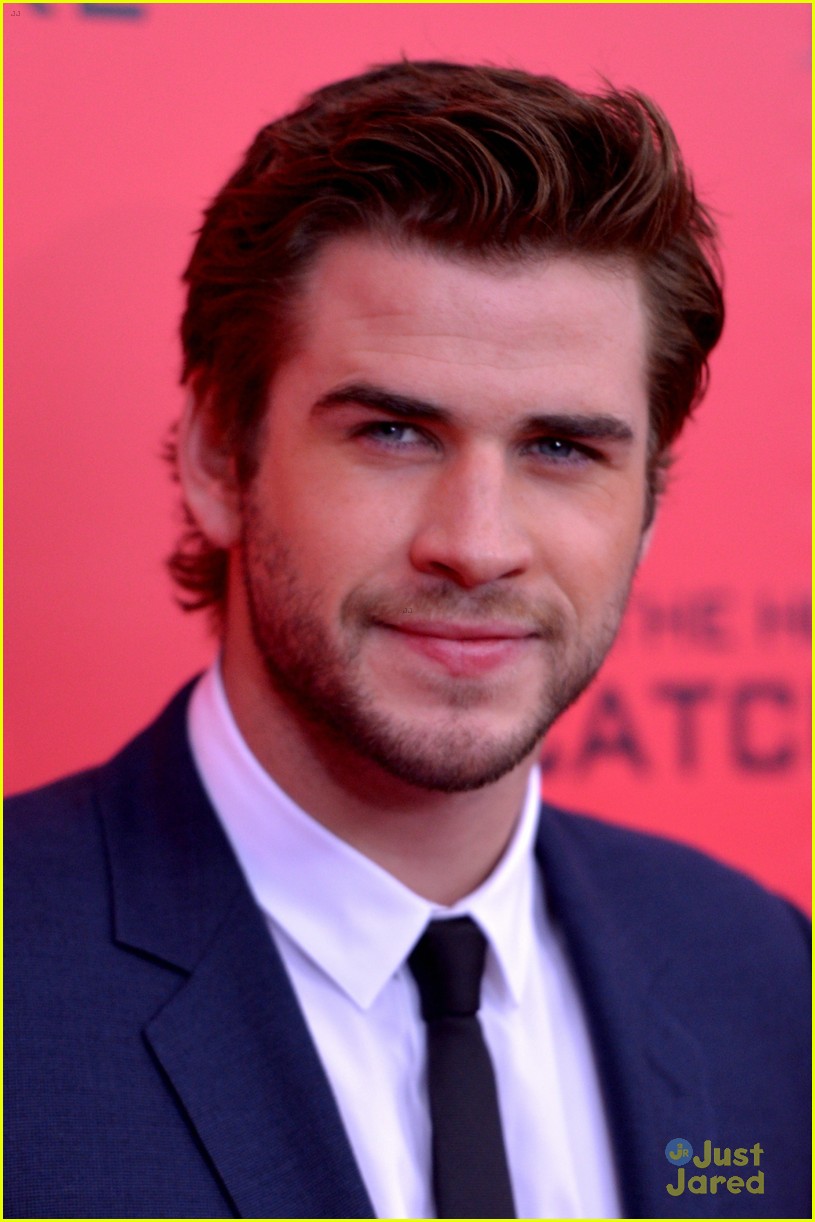 Full Sized Photo of liam hemsworth the hunger games catching fire nyc
