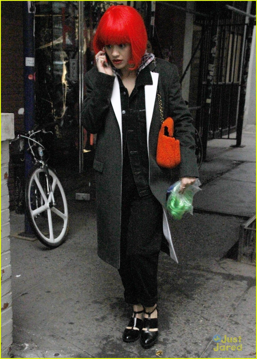 Rita Ora Credit Card Halloween Costume! Photo 613314 Photo Gallery