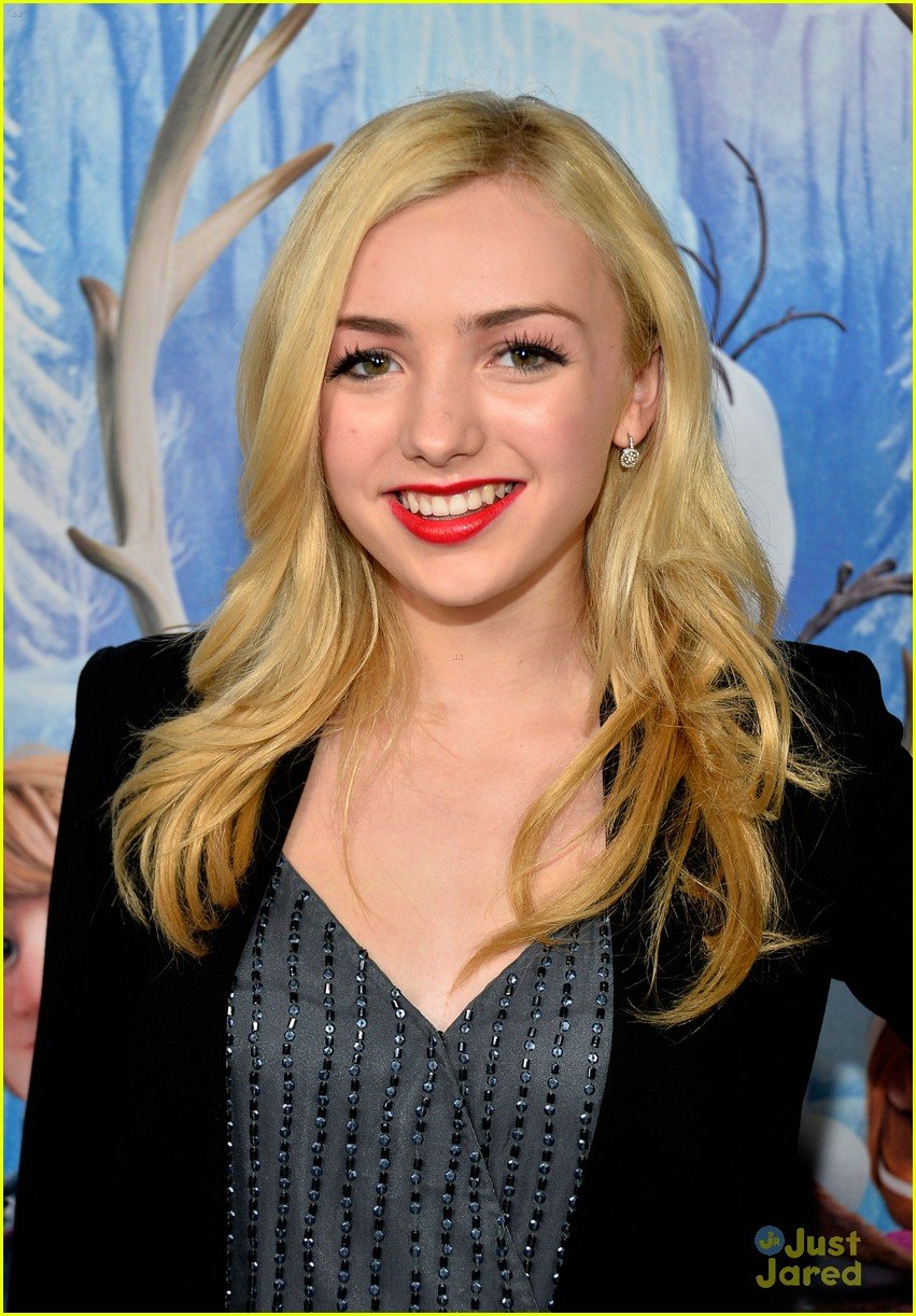 Full Sized Photo of peyton list frozen premiere 05 | Peyton List ...