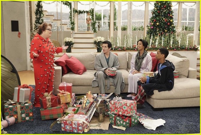 Lab Rats Holiday Episode - See The Pics & Watch A Clip! | Photo 622477 ...