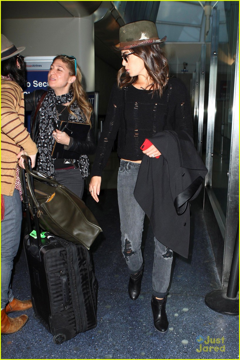 Nikki Reed: Landed at LAX | Photo 614912 - Photo Gallery | Just Jared Jr.