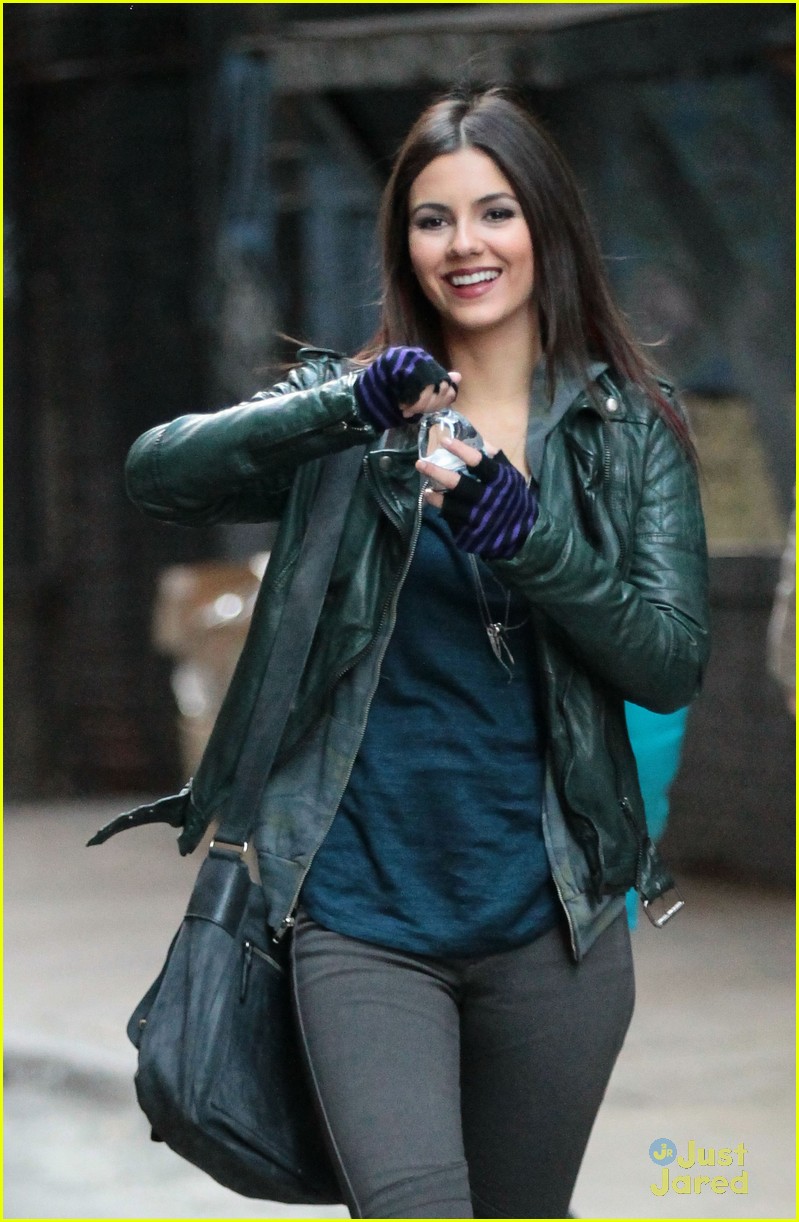 Full Sized Photo of victoria justice coffee eye candy set 06 | Victoria ...