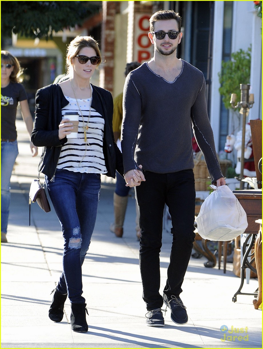 Full Sized Photo of ashley greene paul khoury lunch date 11 | Ashley