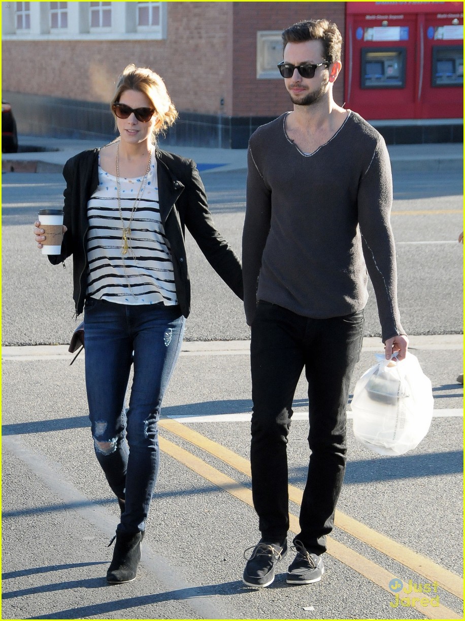 Ashley Greene & Paul Khoury: Weekend Lunch Date | Photo 627186 - Photo ...