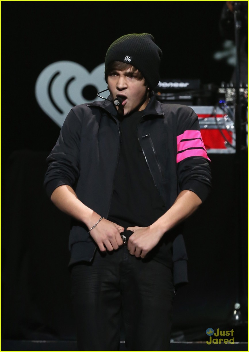 Austin Mahone Q102's Philly Jingle Ball Performer! Photo 623884