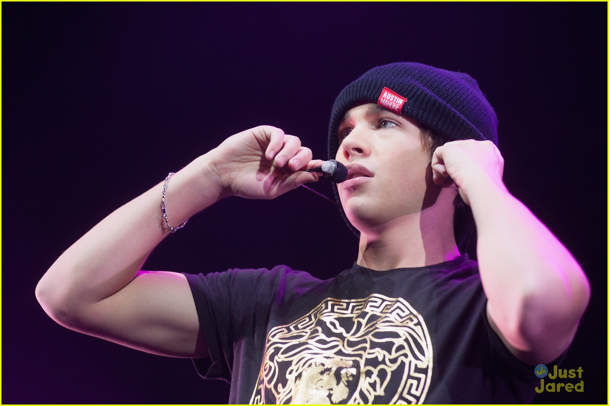 Full Sized Photo of austin mahone chicago dc jingle ball pics 14