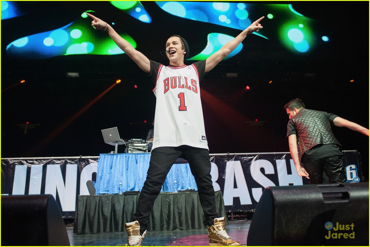 Full Sized Photo of austin mahone chicago dc jingle ball pics 27