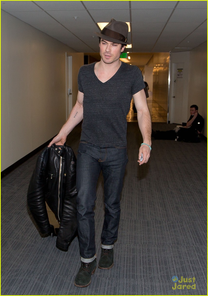 Ian Somerhalder: LAX To ATL | Photo 627746 - Photo Gallery | Just Jared Jr.