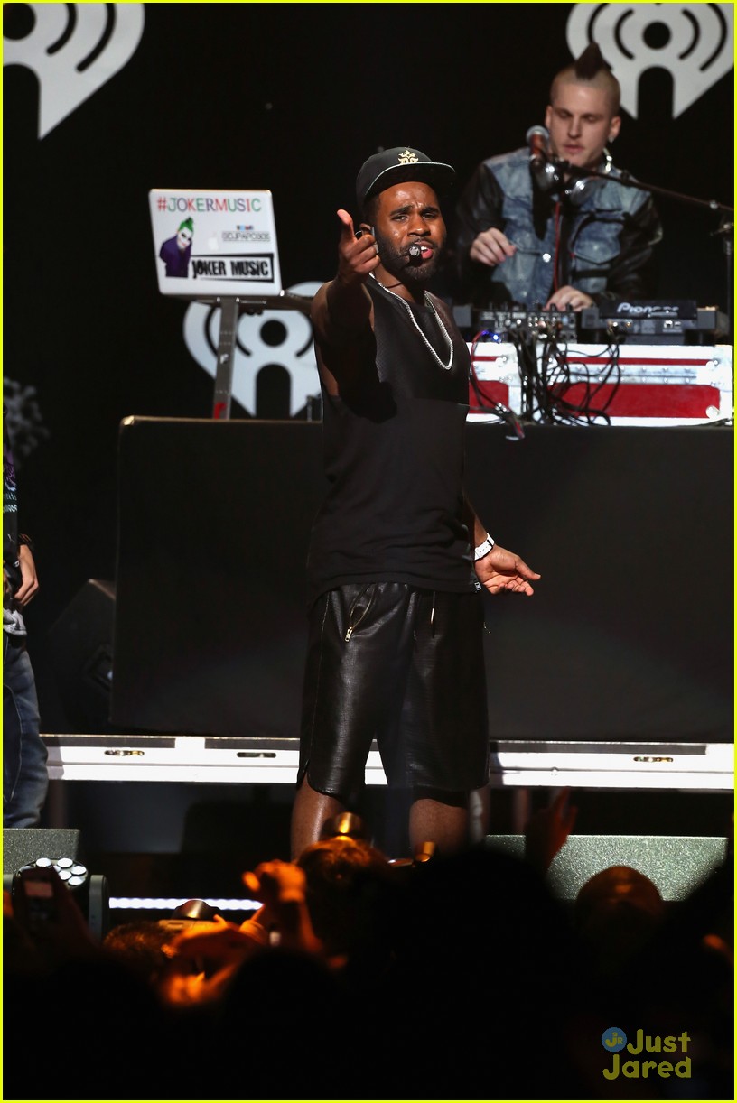 Full Sized Photo of jason derulo q102 jingle ball 16 Jason Derulo