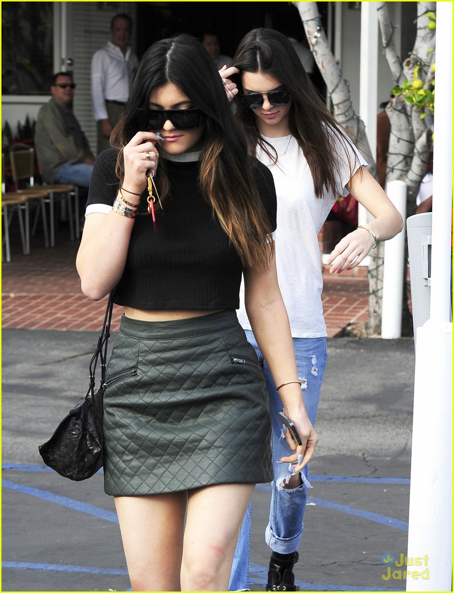 Kendall & Kylie Jenner: Fred Segal Sisters! | Photo 628272 - Photo ...