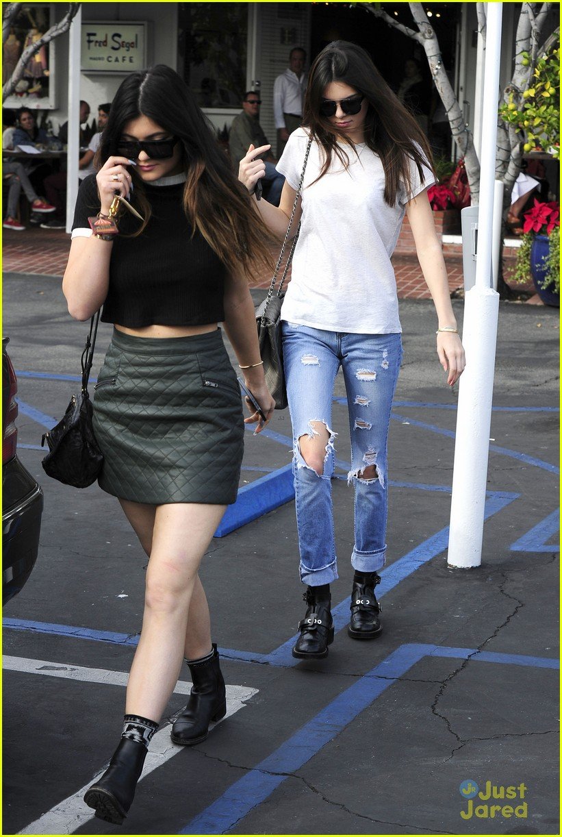 Kendall & Kylie Jenner: Fred Segal Sisters! | Photo 628275 - Photo ...