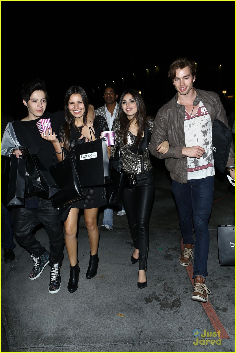 Full Sized Photo of victoria justice pierson fode beyonce concert