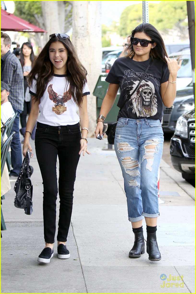 Full Sized Photo of kylie jenner ripped jeans larchmont 02 | Kylie