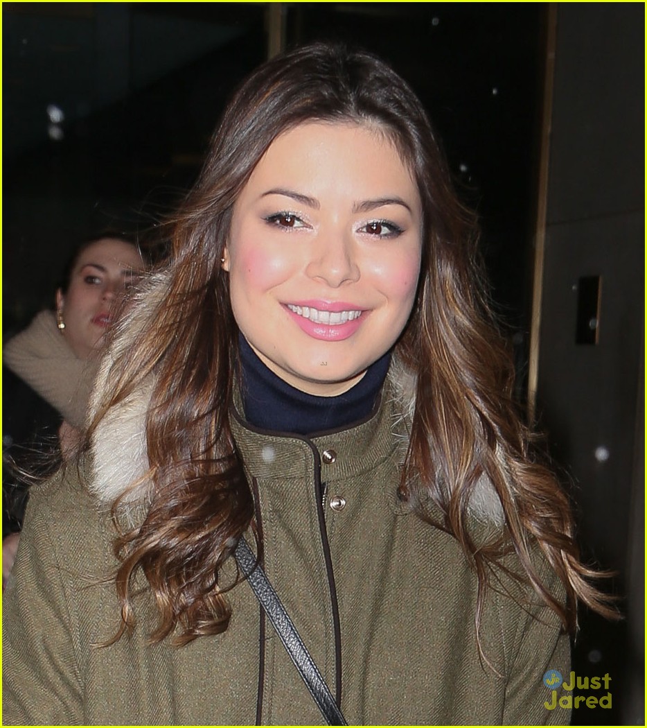 Miranda Cosgrove: Snowy 'Today Show' Stop! | Photo 625740 - Photo