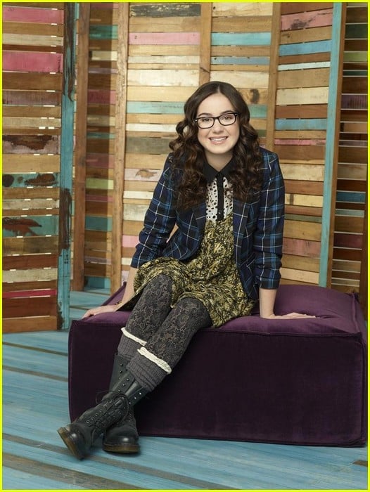 Full Sized Photo of olivia holt didnt do it premiere jan 17 04 | Olivia