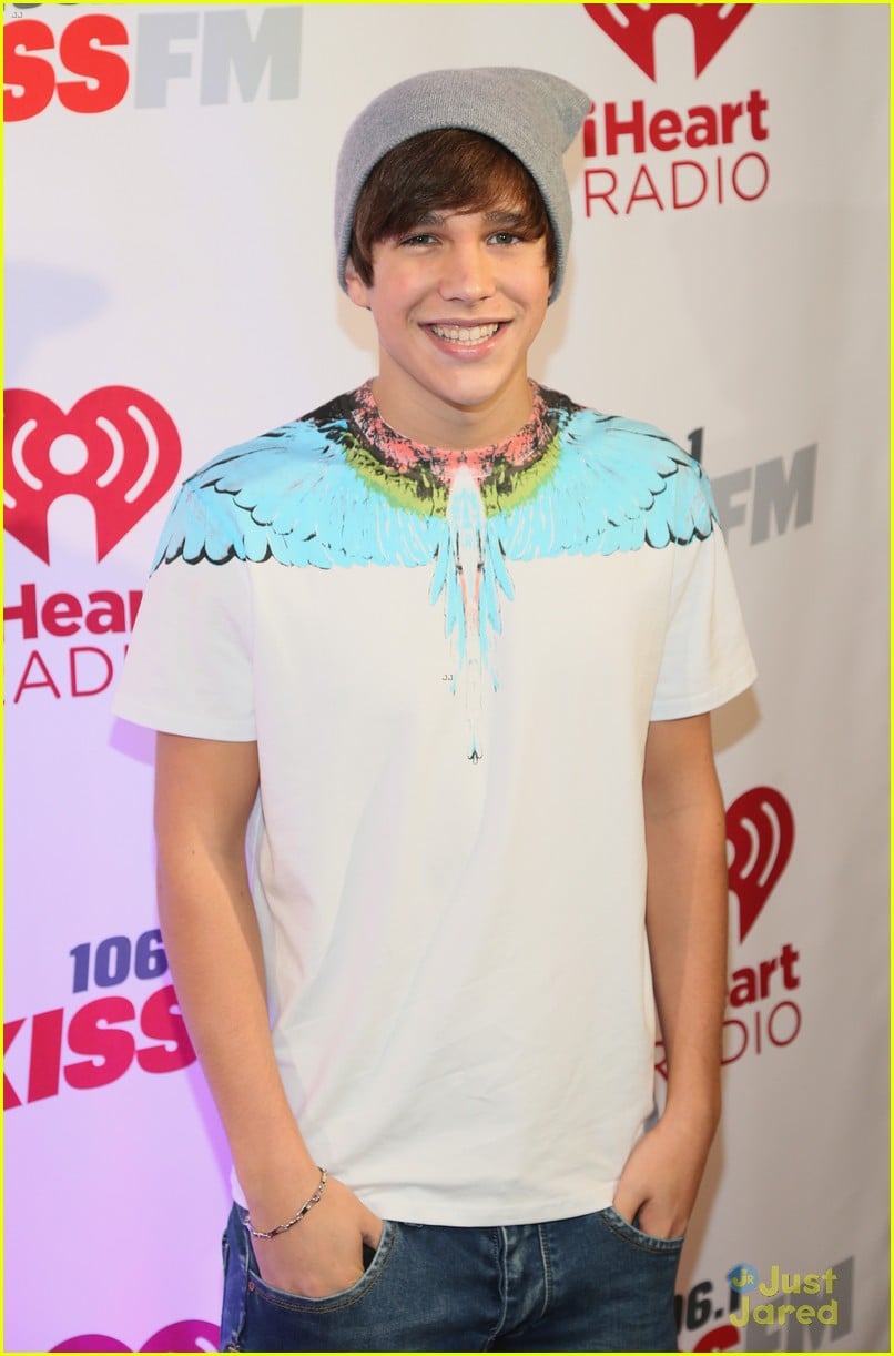 Selena Gomez & Austin Mahone KISS FM's Jingle Ball Dallas 2013 Photo