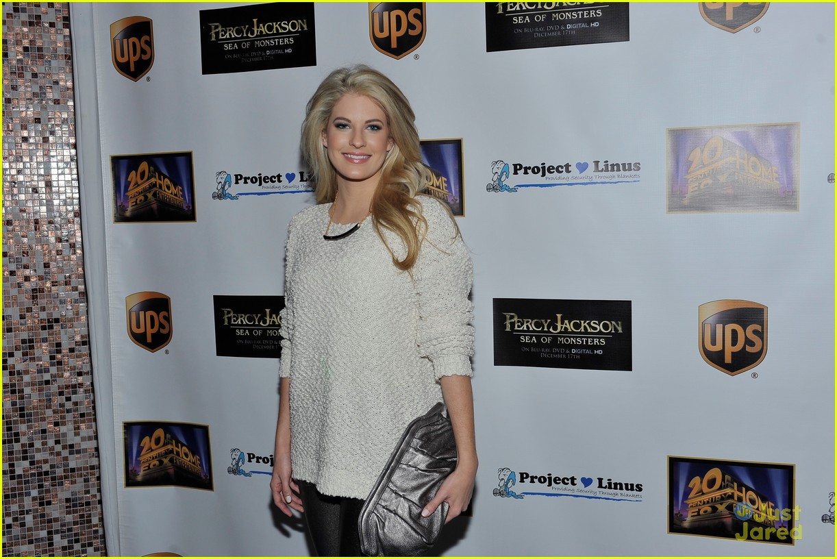 Full Sized Photo of stephanie schlund pjo dvd launch 05 Stephanie