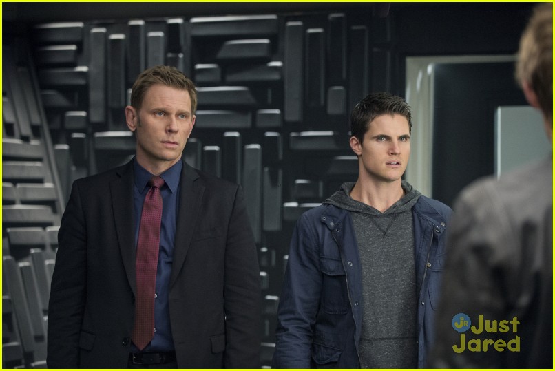 Tomorrow People Mid Season Finale Preview Photo 625720 Photo   Tomorrow People Midseason Preview Pics 11 