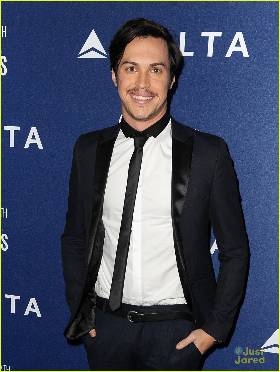 Alex & Sierra: Delta Air Lines Pre-Grammy Concert Goers | Photo 638084