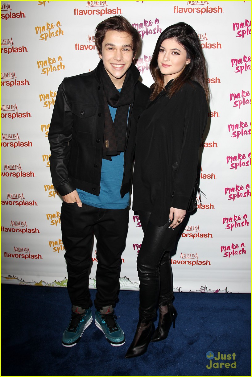 Austin Mahone: Aquafina FlavorSplash Concert with Kylie Jenner! | Photo
