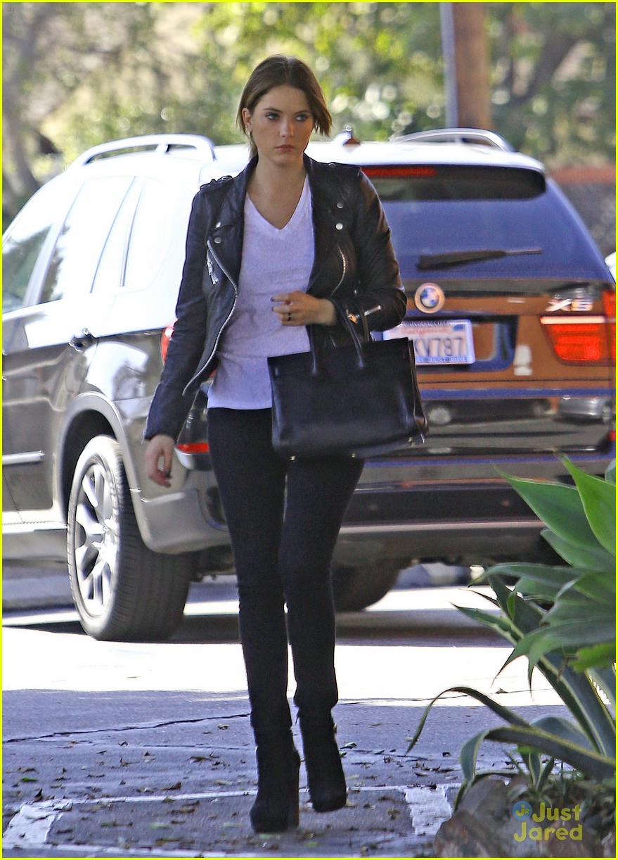 Full Sized Photo of ashley benson gym lunch thanks fans 09 | Ashley