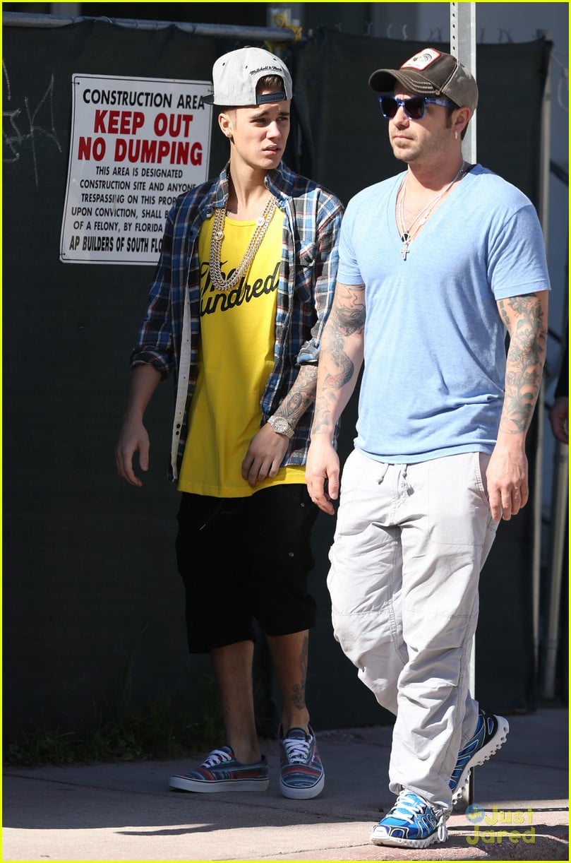 Justin Bieber: Downtime in Miami with Dad Jeremy | Photo 637137 - Photo ...