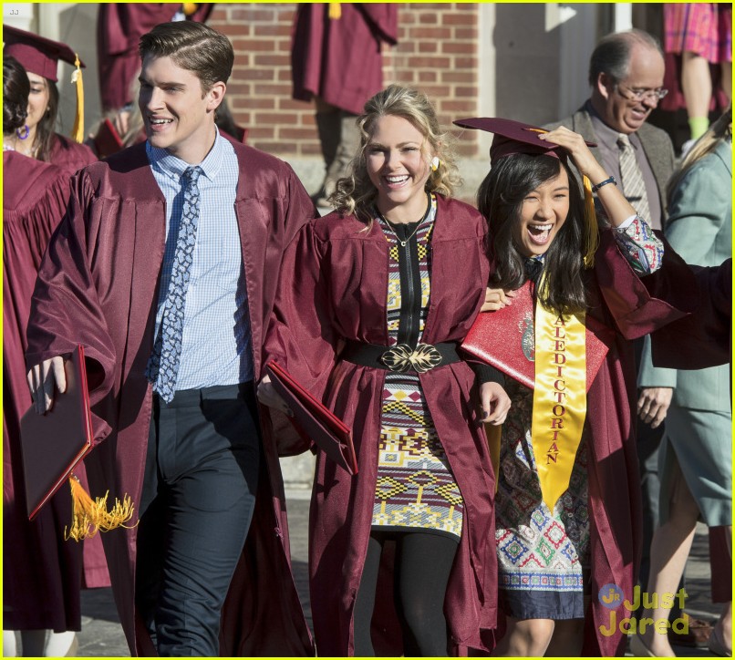 The Carrie Diaries Season Finale Is Carrie Moving To Cali Exclusive Clip Photo 640005