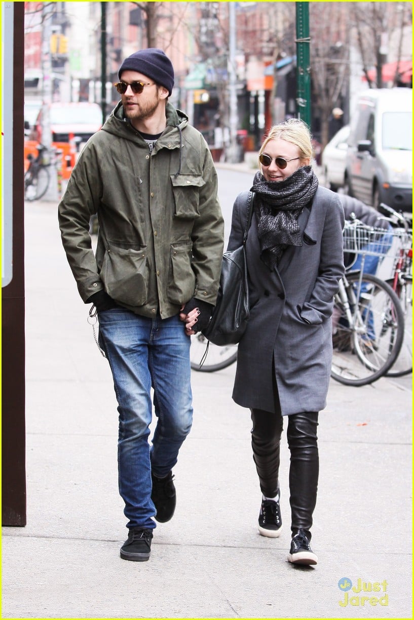 Dakota & Elle Fanning: Separate Coasts, Separate Outings | Photo 634712 ...