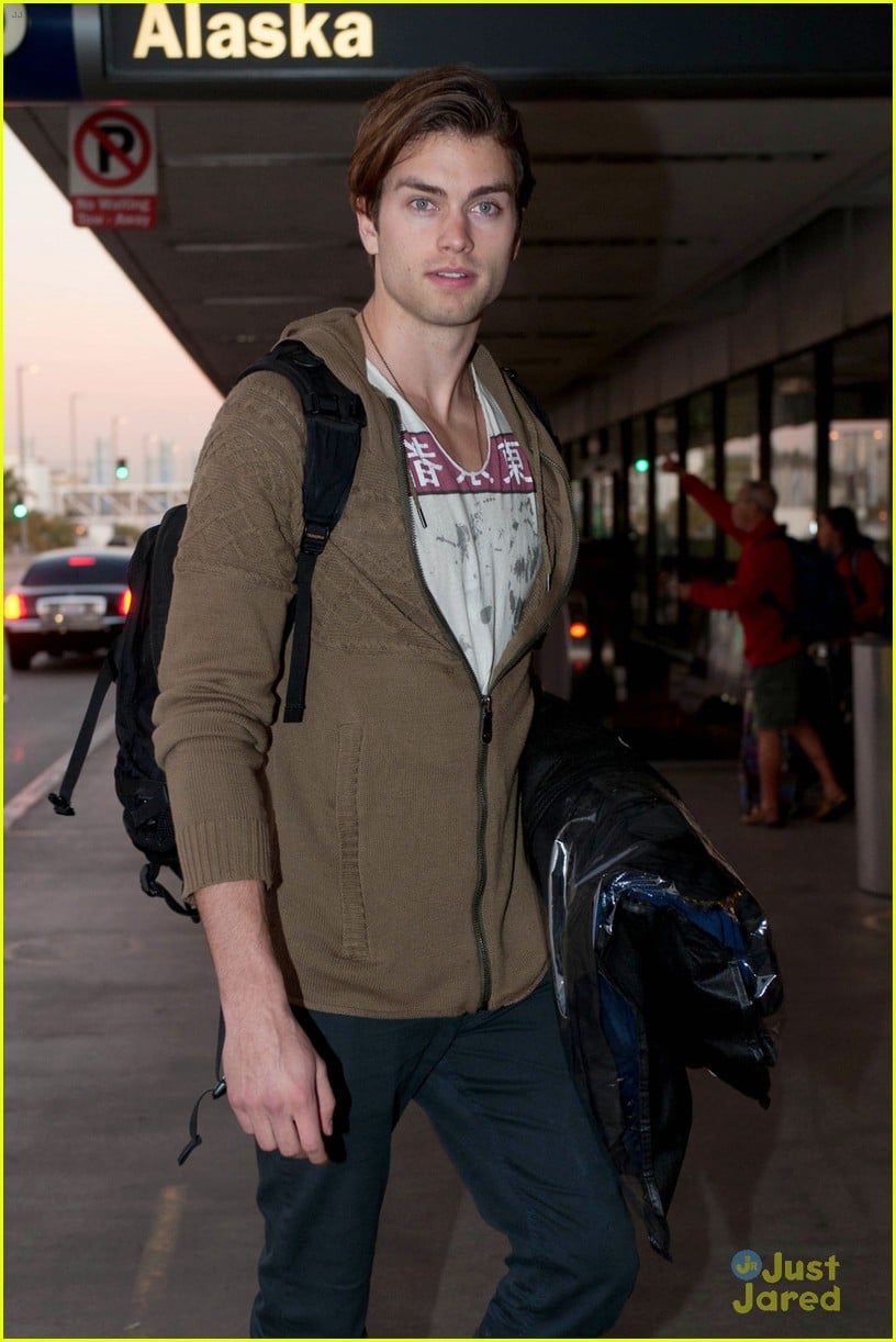Pierson Fode Back in L.A. After Seattle Trip! Photo 633778 Photo