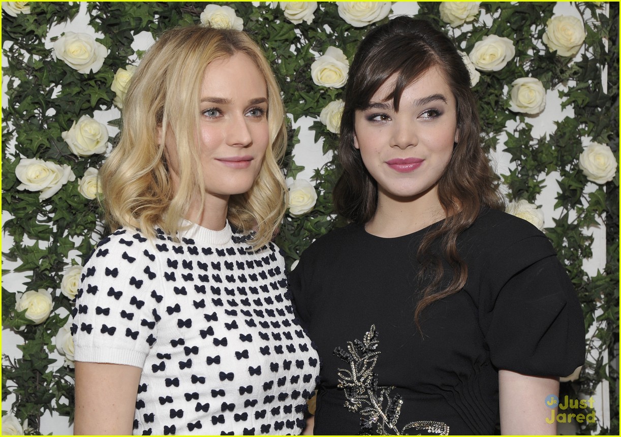 Hailee Steinfeld: Pre-Golden Globes Luncheon with Diane Kruger! | Photo