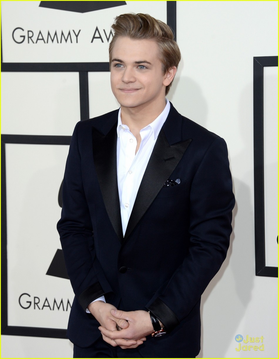 Hunter Hayes Debuting 'Invisible' During the Grammys 2014 | Photo ...