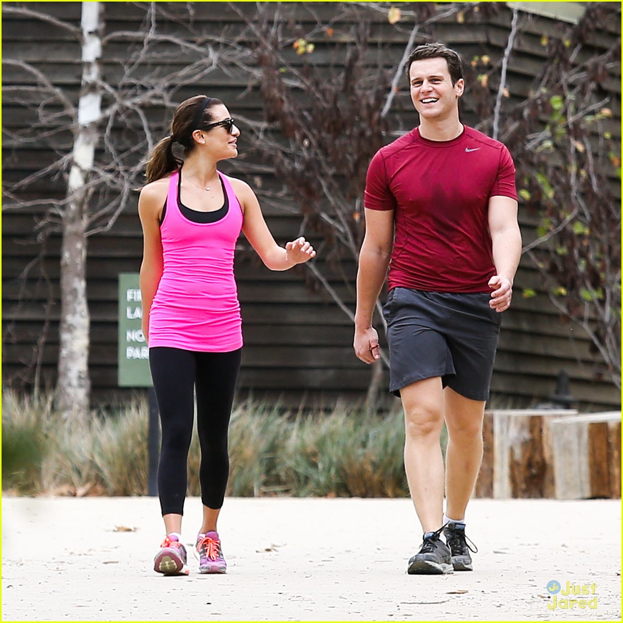 Lea Michele Stretches It Out Before Hike Photo 638393 Photo Gallery Just Jared Jr