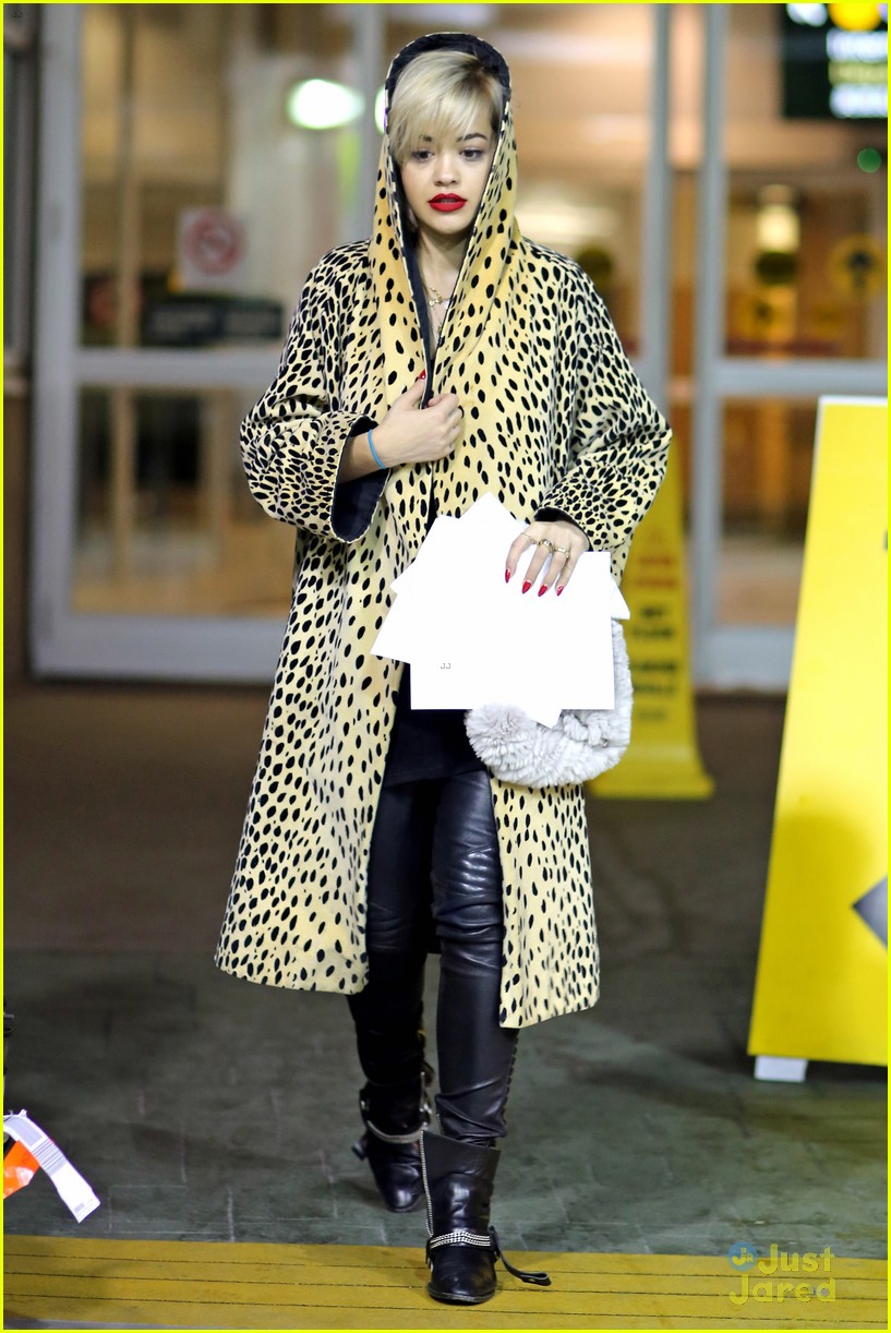 Rita Ora: Late-Night Vancouver Arrival! | Photo 634321 - Photo Gallery ...