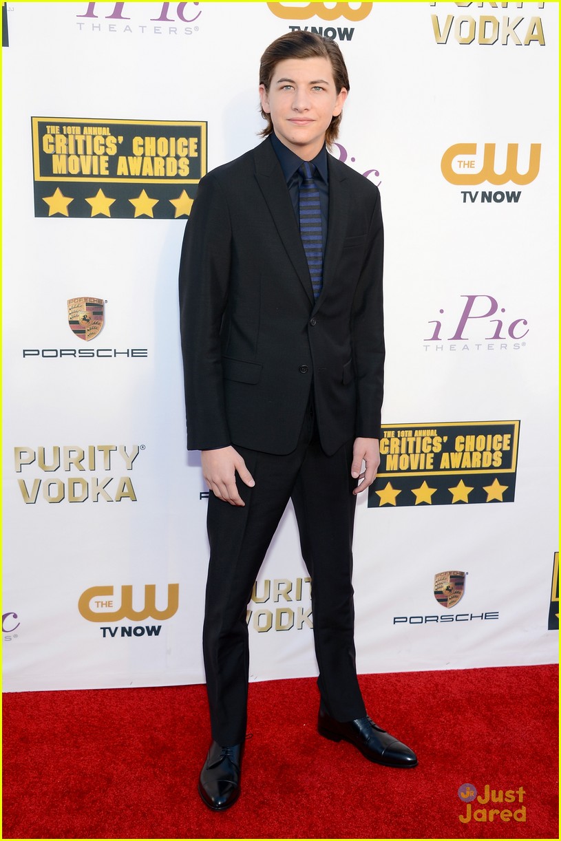 Sophie Nélisse & Adele Exarcholpoulos - Critics Choice Movie Awards