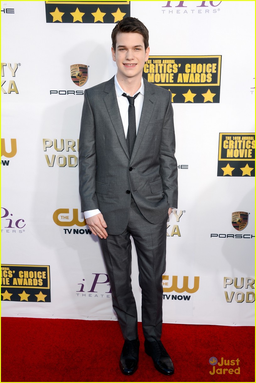 Sophie Nélisse & Adele Exarcholpoulos - Critics Choice Movie Awards