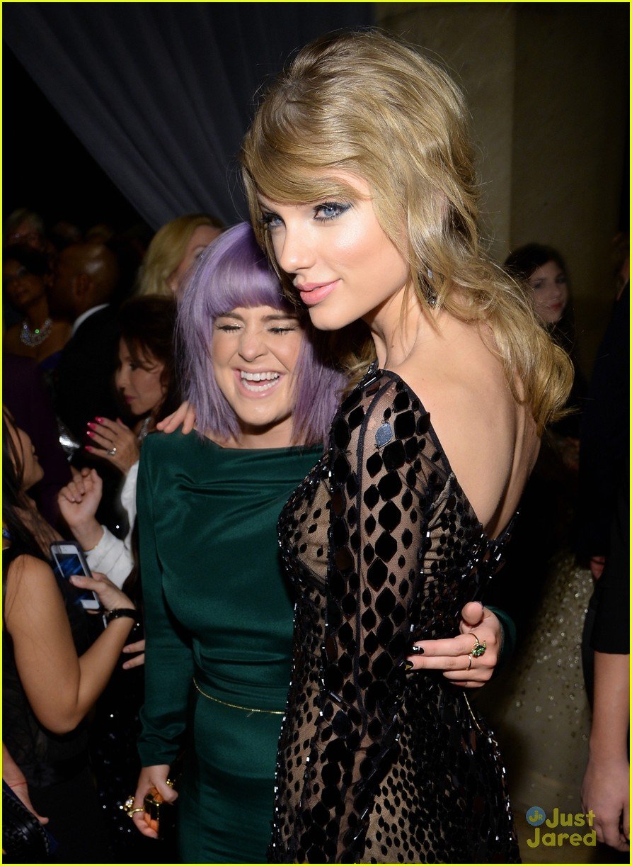 Taylor Swift: Clive Davis Pre-Grammy Gala 2014 | Photo 638462 - Photo