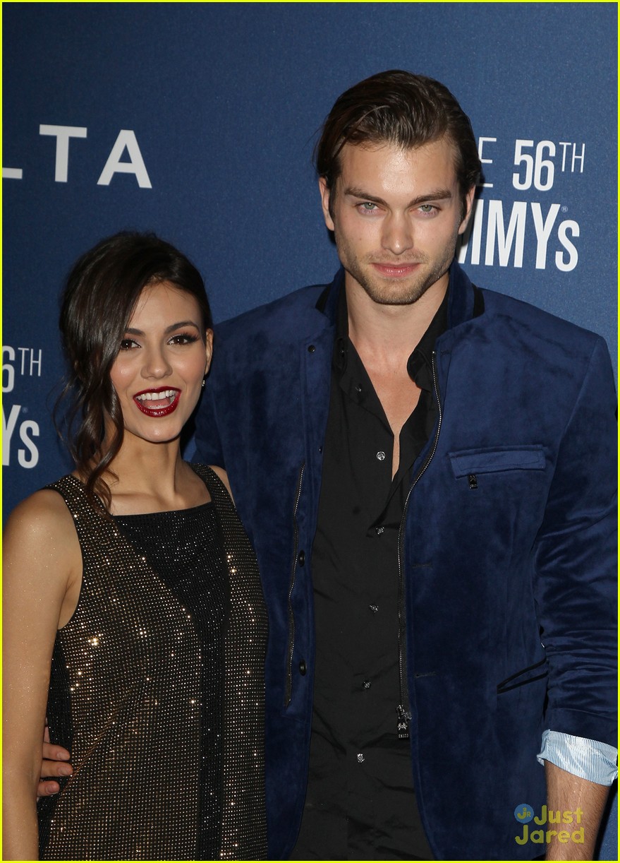 Victoria Justice & Pierson Fode Lorde's PreGrammy Performance Pair