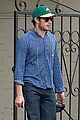 adam brody sports ring after reported wedding to leighton meester 02